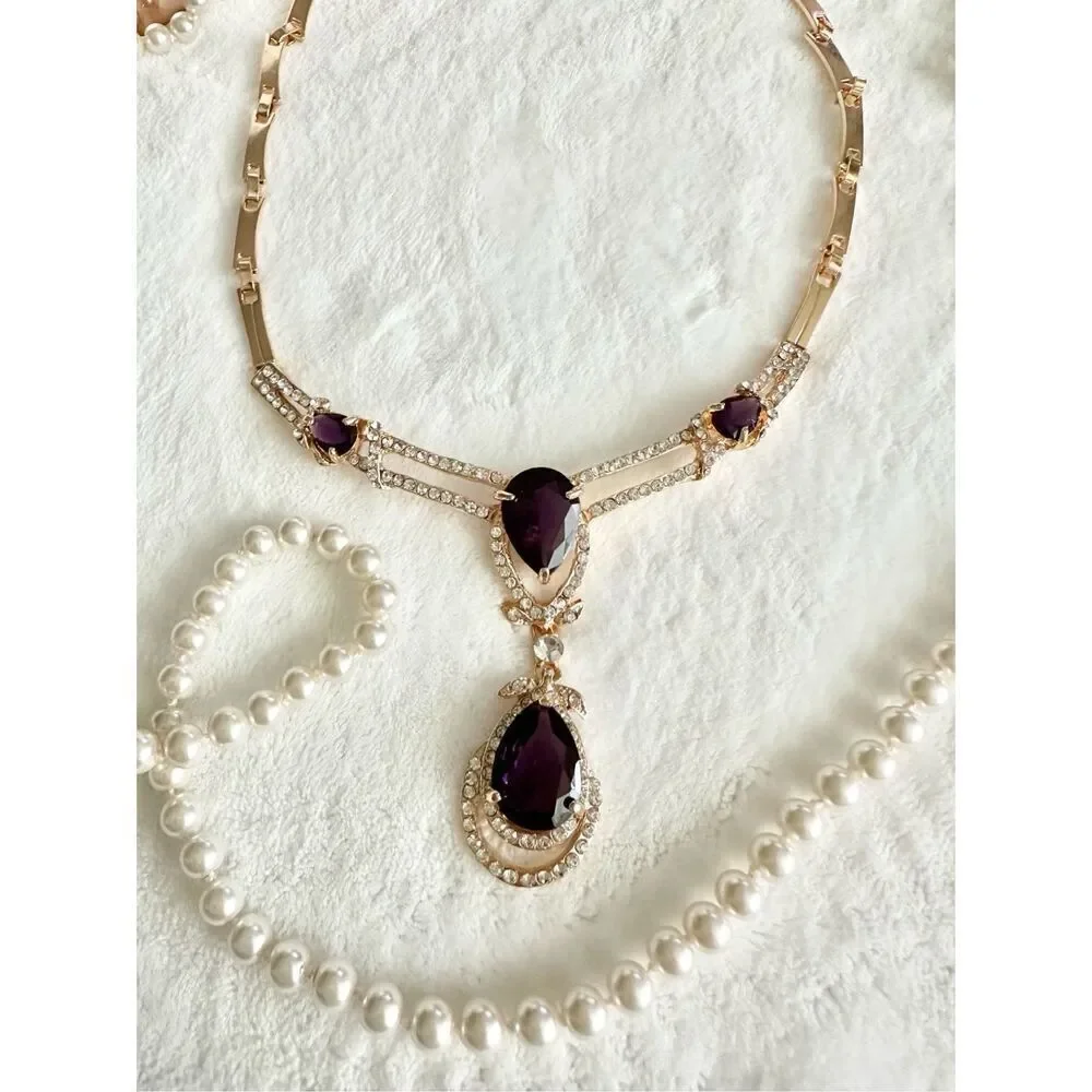 Deep Purple teardrop rhinestone statement necklace ￼